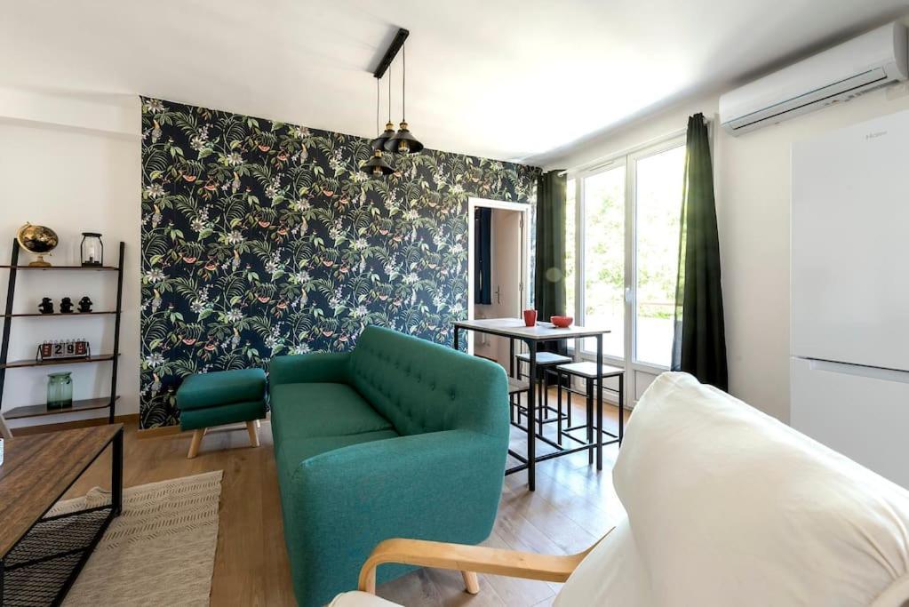 L'Azur 15'Plage 10'Port 5'Train Clim Wifi Pkg Apartment Toulon Exterior photo