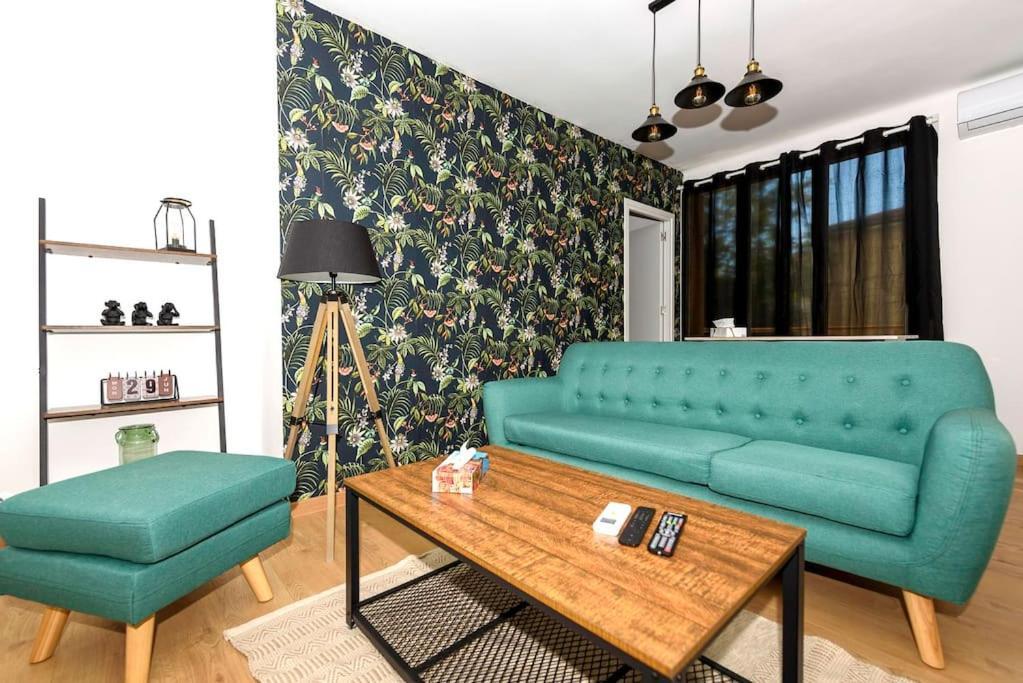 L'Azur 15'Plage 10'Port 5'Train Clim Wifi Pkg Apartment Toulon Exterior photo