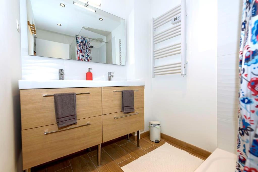 L'Azur 15'Plage 10'Port 5'Train Clim Wifi Pkg Apartment Toulon Exterior photo